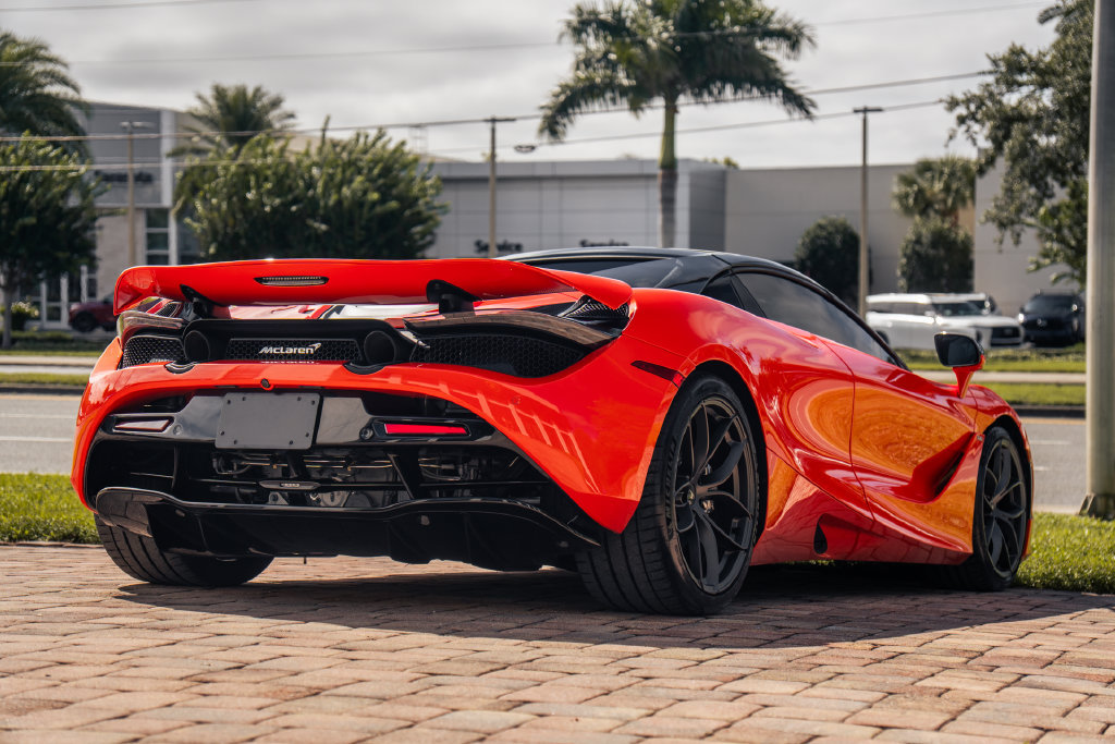 Used 2021 McLaren 720S Performance RWD image 6