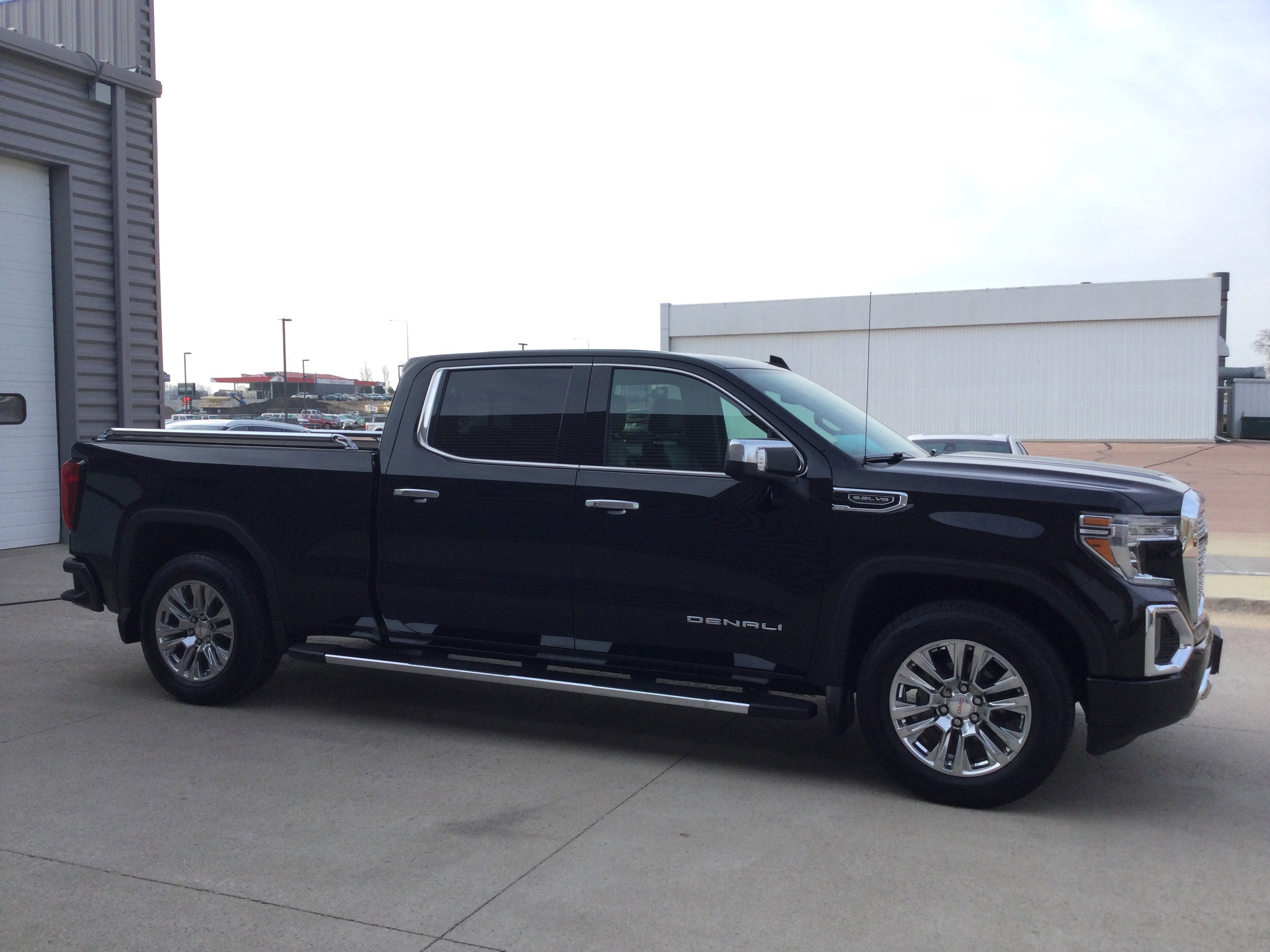 Used 2019 GMC Sierra 1500 Denali image 3