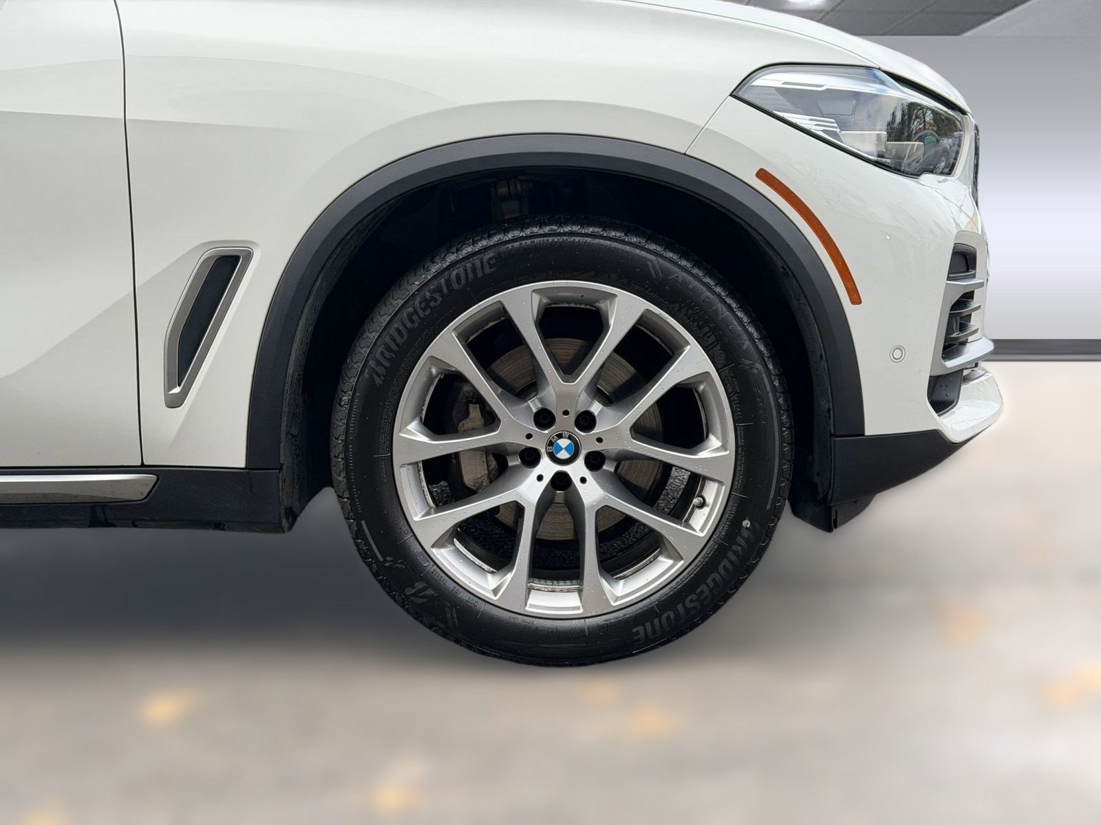 Used 2022 BMW X5 xDrive40i w/ Premium Package image 12