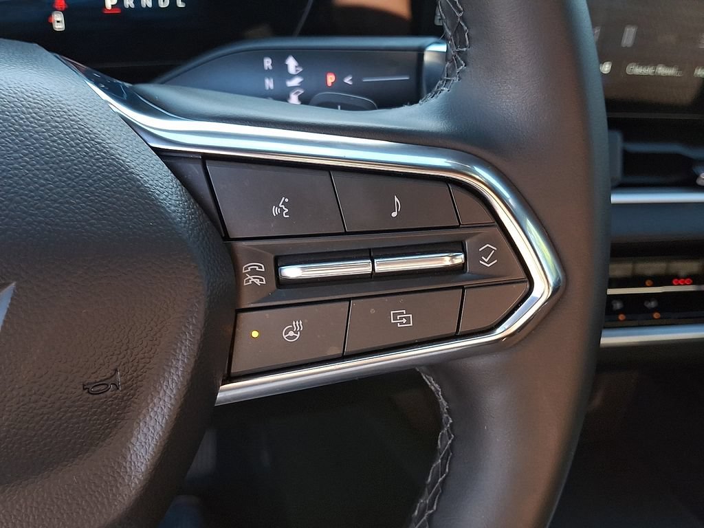 Used 2025 Chevrolet Equinox LT FWD image 22