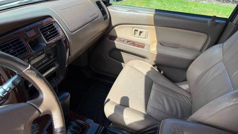 Used 2001 Toyota 4Runner Limited image 2