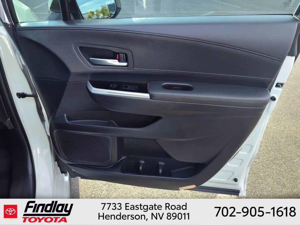 Certified 2025 Toyota Sienna Limited FWD image 15