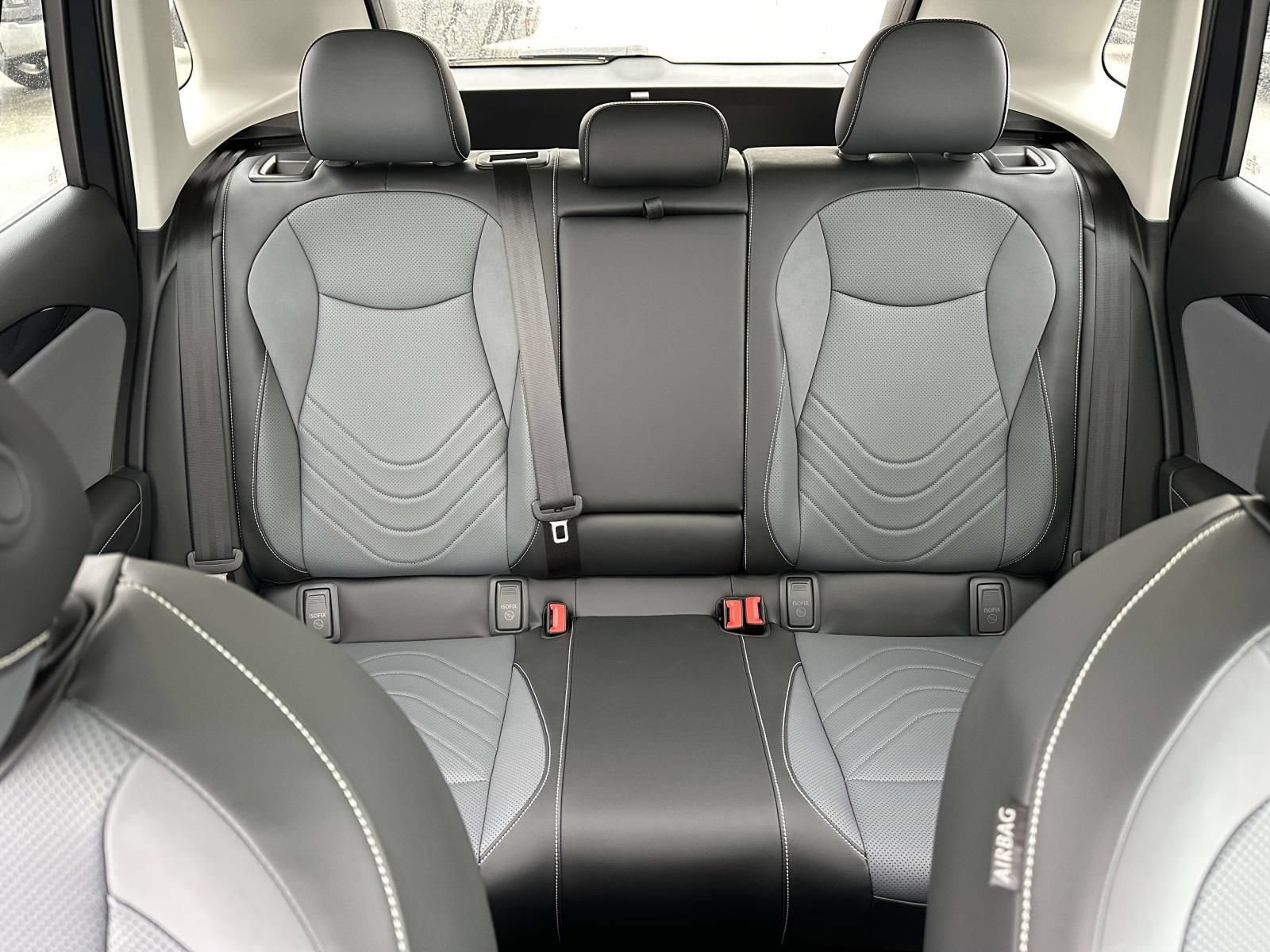 New 2026 Volkswagen Tiguan SE AWD/4WD image 14