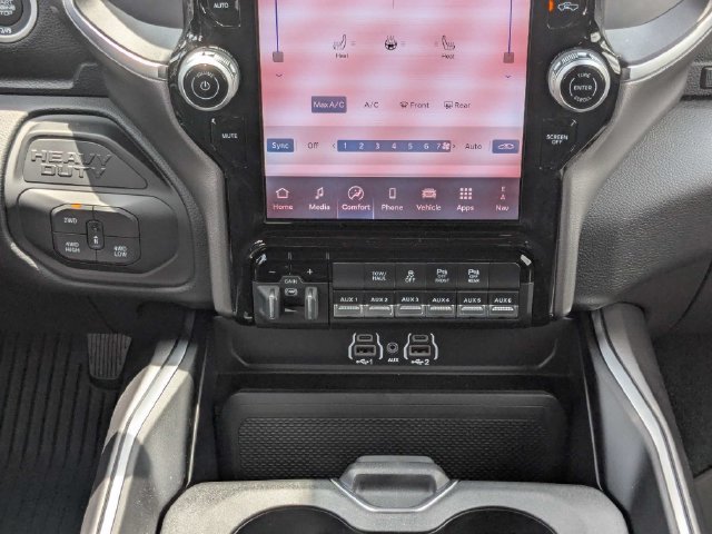 New 2026 RAM 2500 Big Horn AWD/4WD image 19