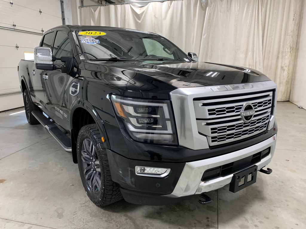 Used 2023 Nissan Titan Platinum Reserve w/ Moonroof Package AWD/4WD image 14