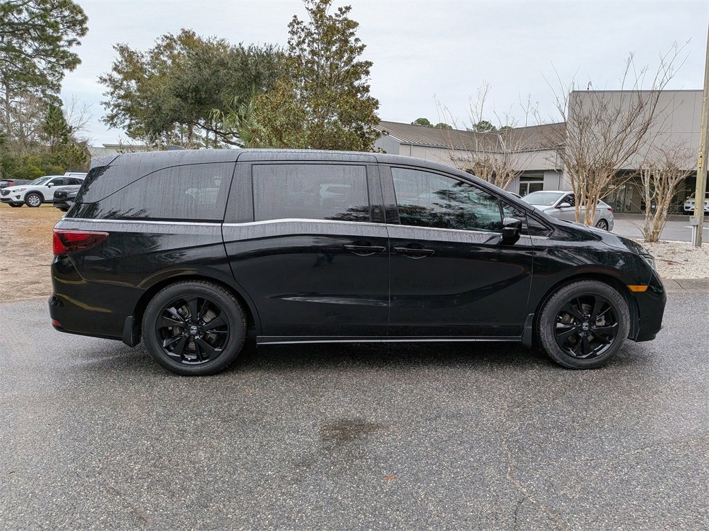 Used 2023 Honda Odyssey Sport image 3