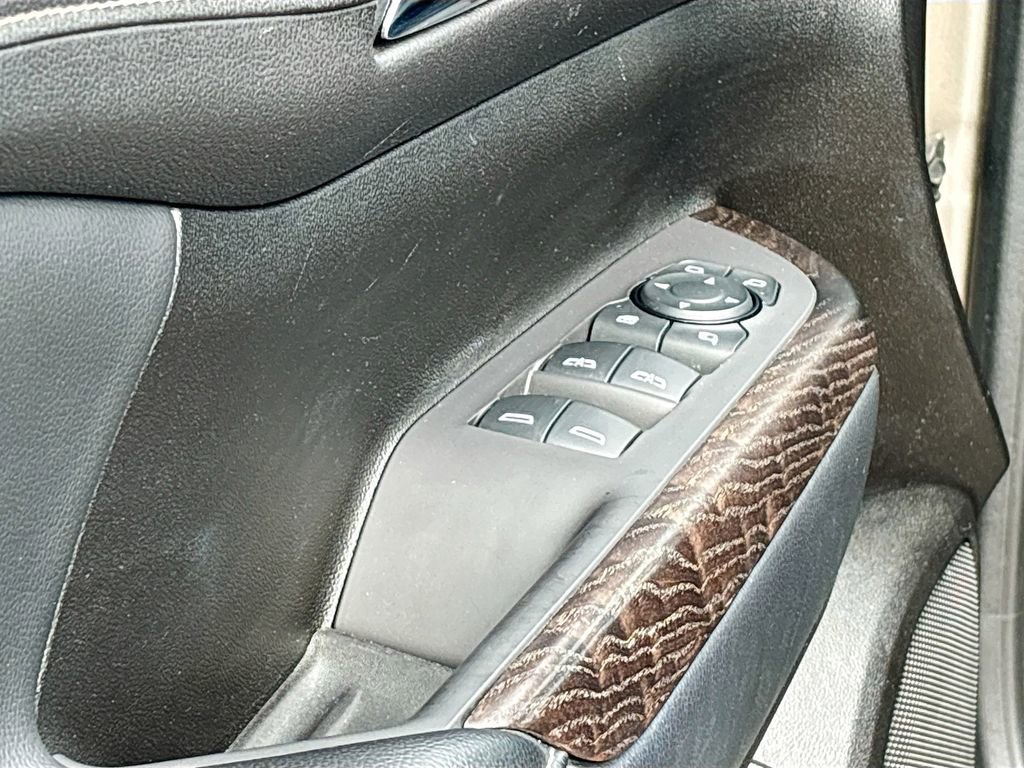 Used 2022 GMC Acadia Denali w/ Denali Ultimate Package image 18