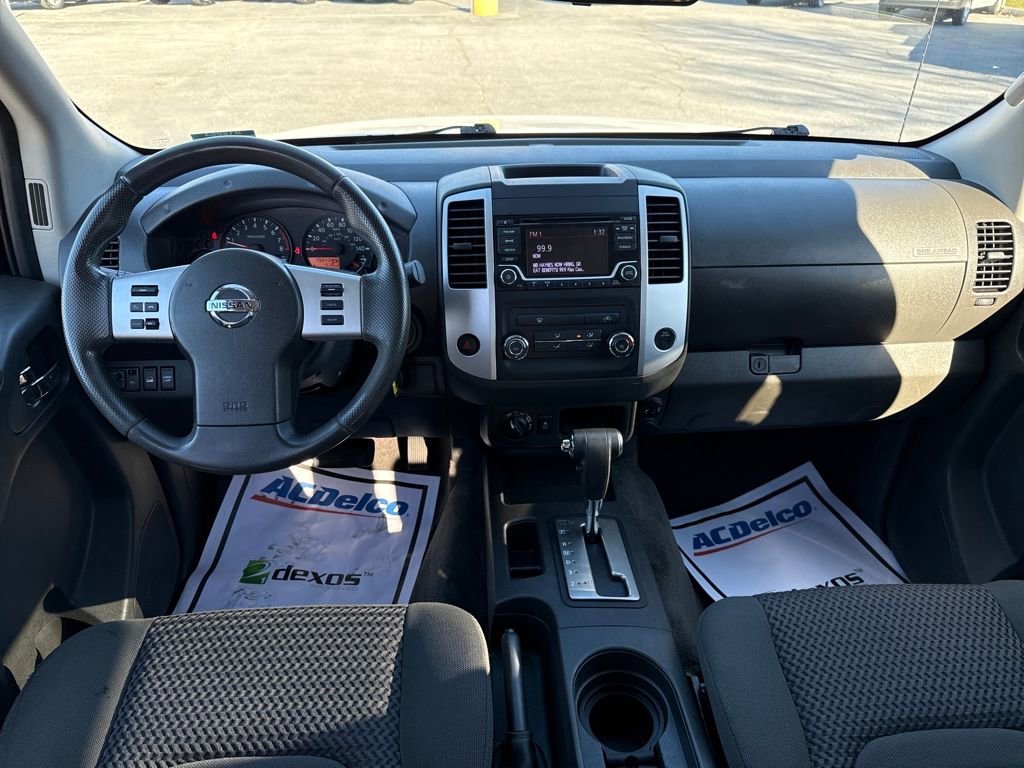 Used 2018 Nissan Frontier SV image 17