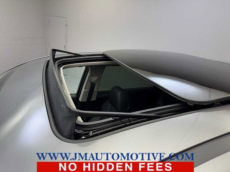 Used 2022 Acura MDX SH-AWD w/ Technology Package image 11