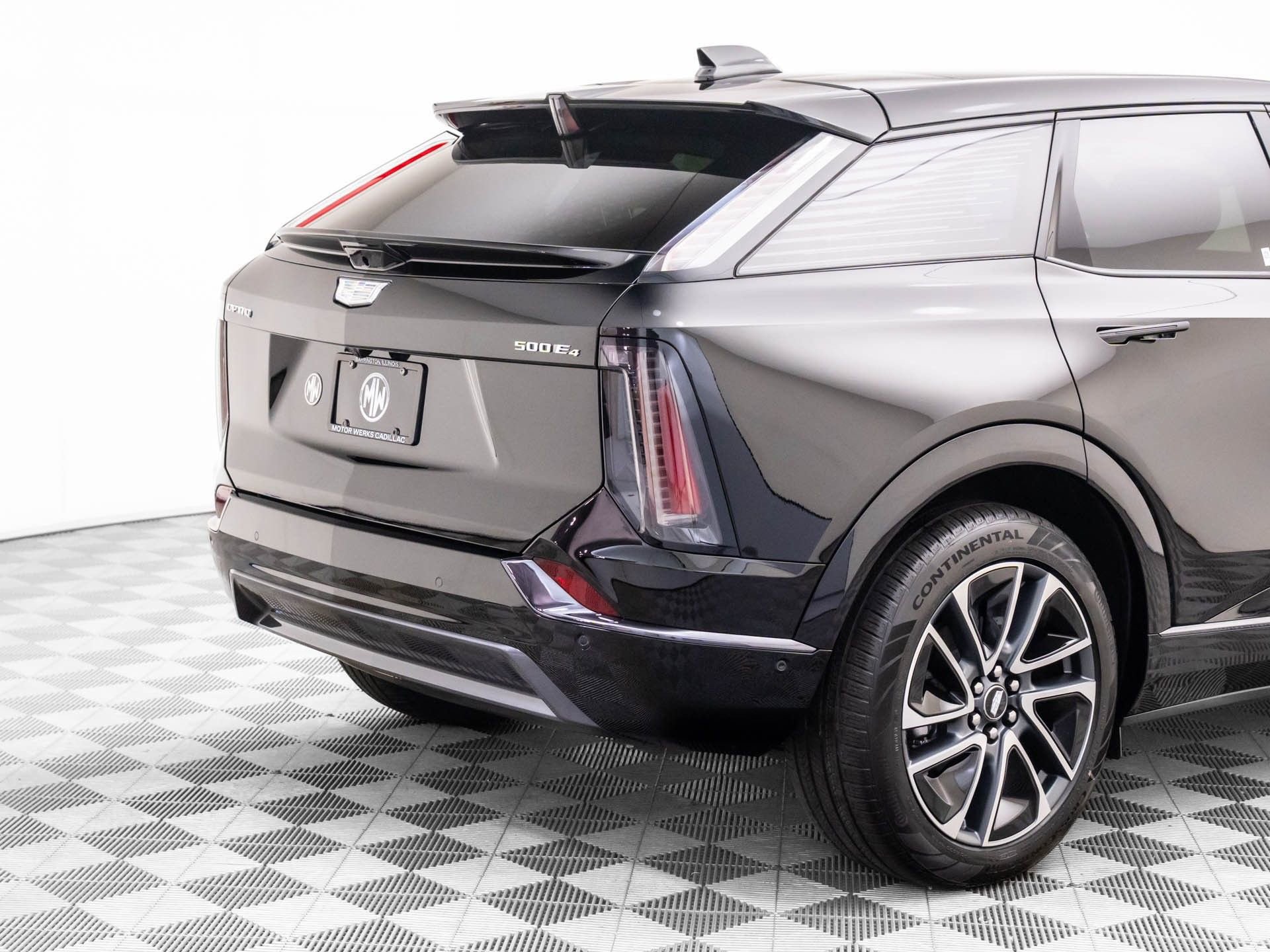 New 2026 Cadillac Optiq Sport 1 image 38