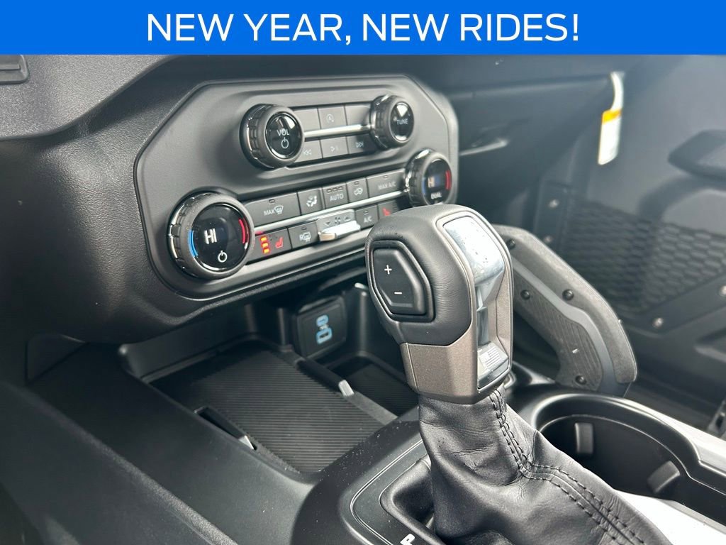New 2025 Ford Bronco Big Bend w/ Black Diamond Package image 30