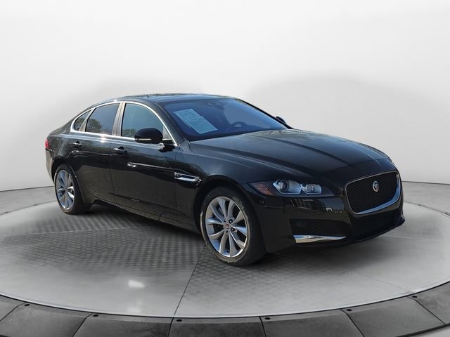 Used 2020 Jaguar XF Premium image 7