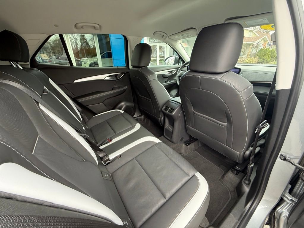 Used 2025 Buick Envision Sport Touring image 35