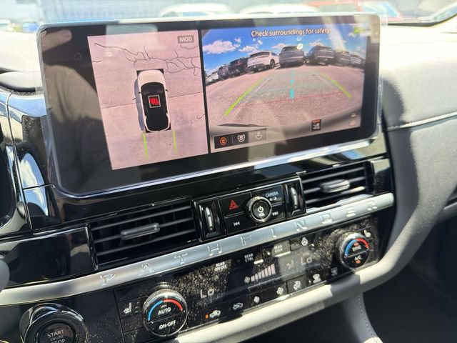 New 2026 Nissan Pathfinder SL w/ SL Premium Package AWD/4WD image 15