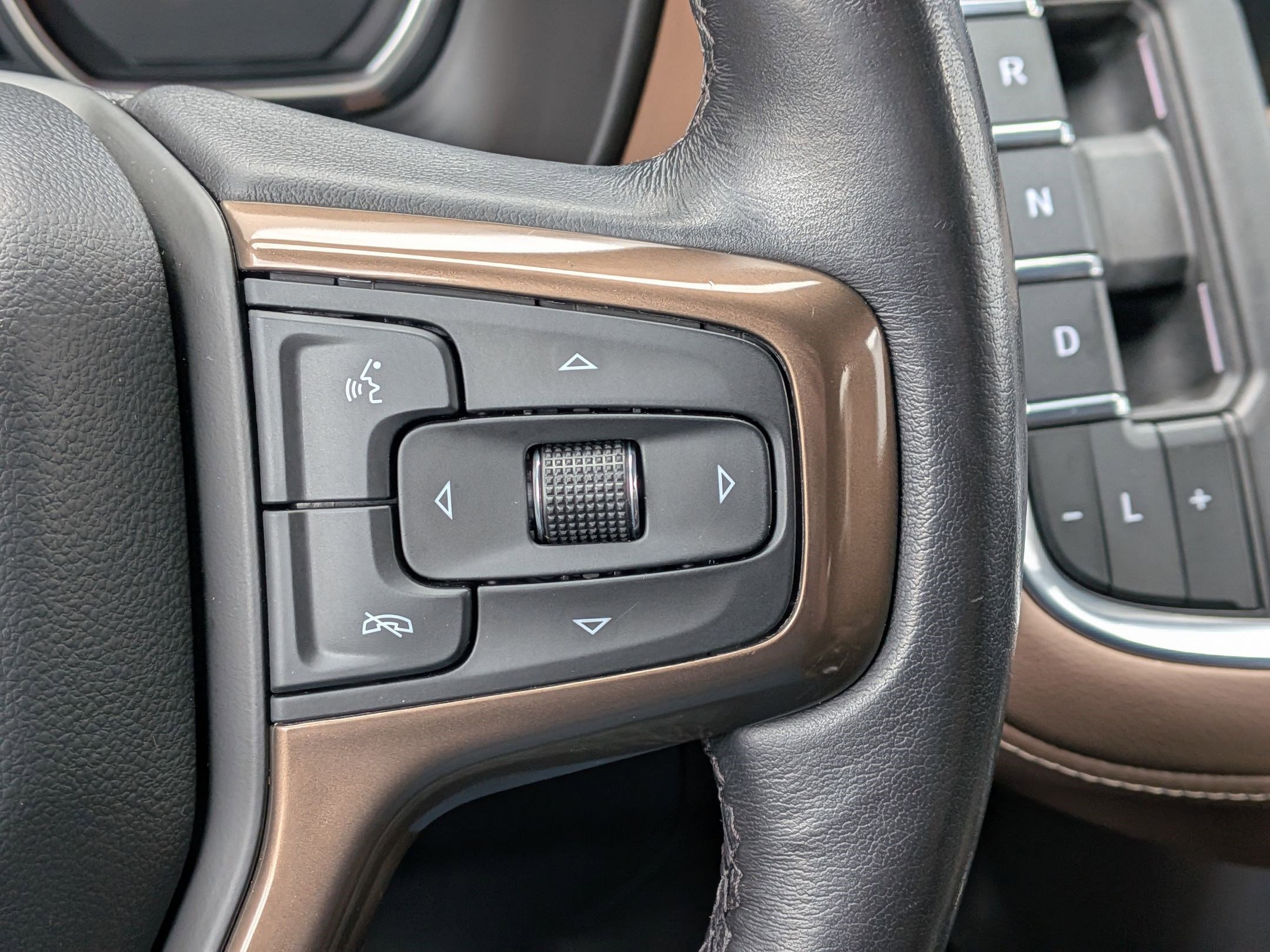 Used 2021 Chevrolet Tahoe High Country AWD/4WD image 17