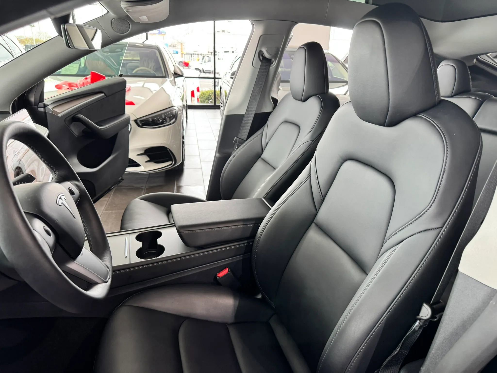 Used 2023 Tesla Model Y Long Range AWD/4WD image 10