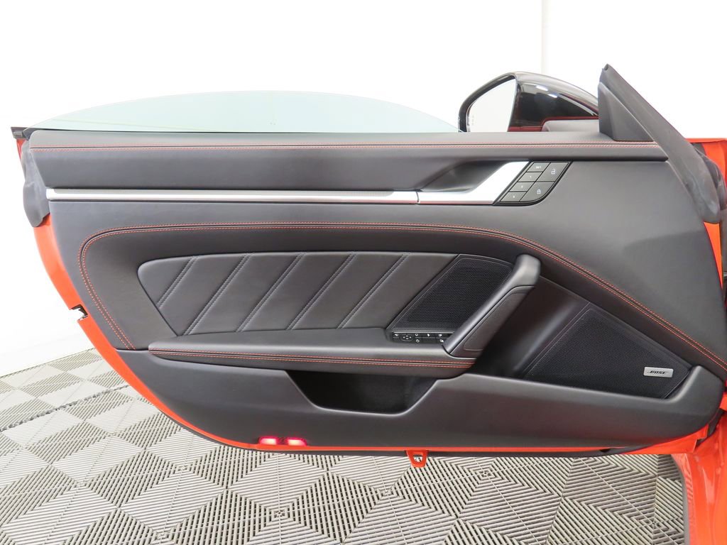 Used 2022 Porsche 911 Turbo image 31