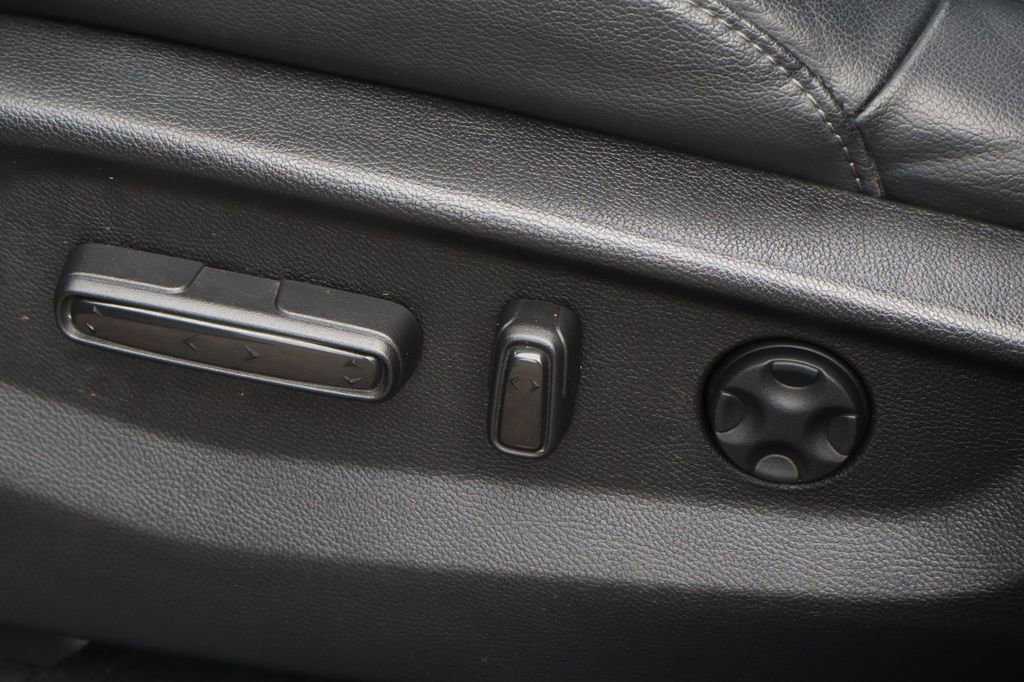 Used 2021 Honda CR-V Touring image 19