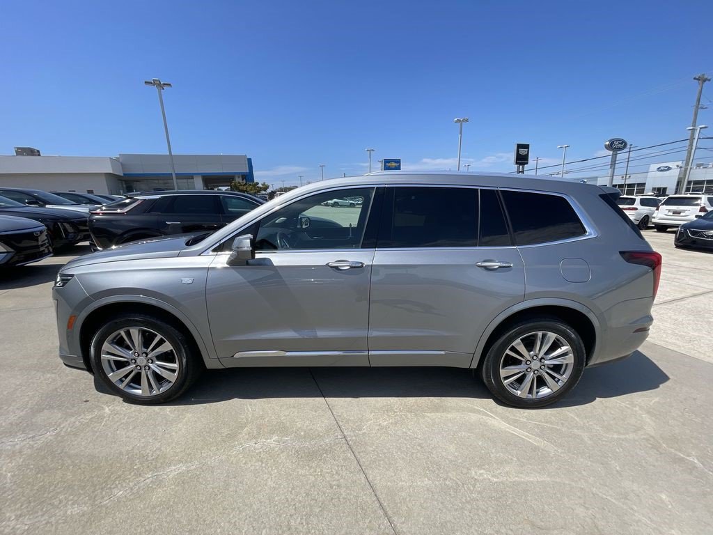 Certified 2024 Cadillac XT6 Premium Luxury w/ Technology Package AWD/4WD image 7