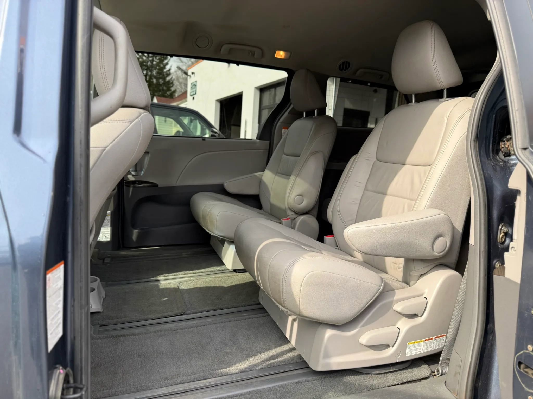 Used 2015 Toyota Sienna XLE w/ XLE Navigation Package AWD/4WD image 28