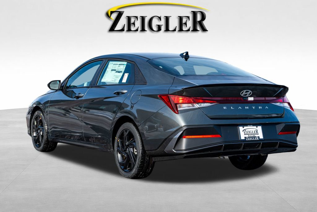 New 2026 Hyundai Elantra Sport image 5