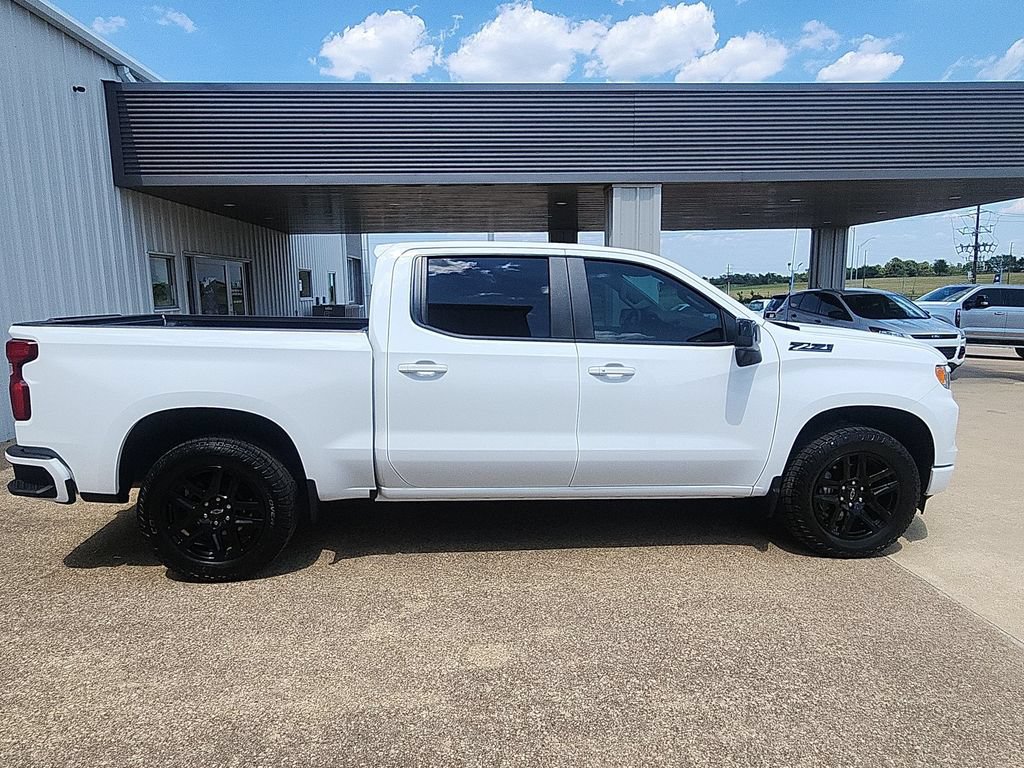 Used 2024 Chevrolet Silverado 1500 RST AWD/4WD image 9