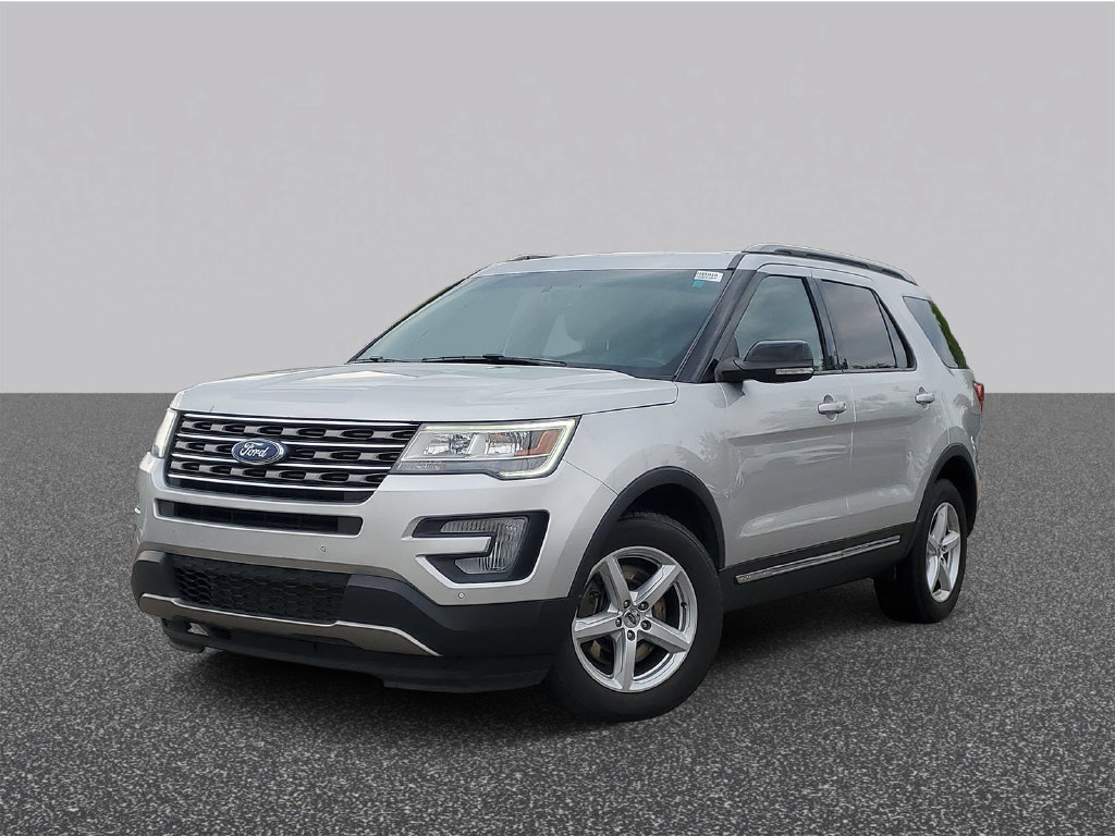 Used 2017 Ford Explorer XLT w/ Equipment Group 202A