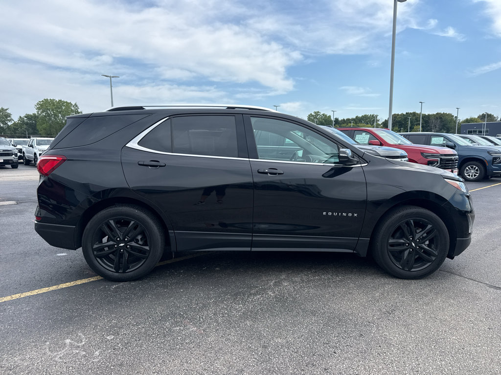 Used 2020 Chevrolet Equinox LT w/ Midnight Edition FWD image 4