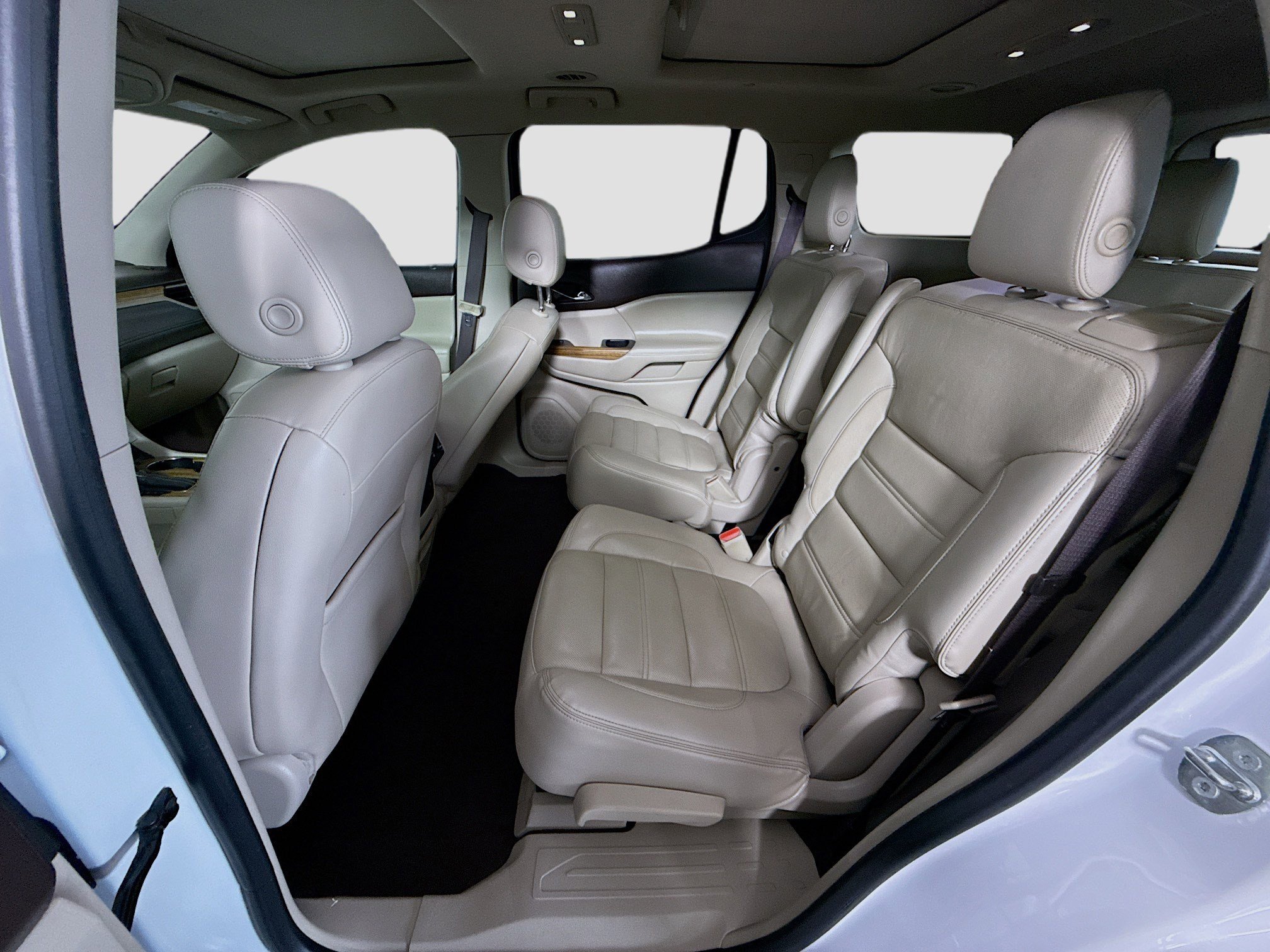 Used 2017 GMC Acadia Denali w/ Technology Package image 25