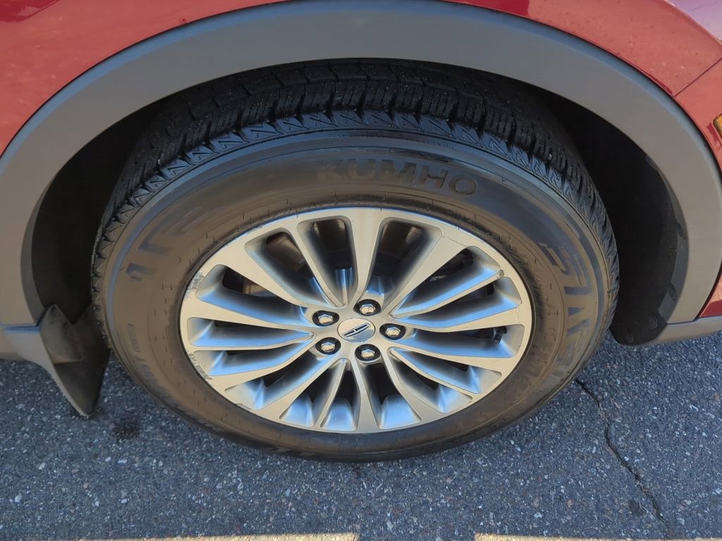 Used 2016 Lincoln MKX Select image 9