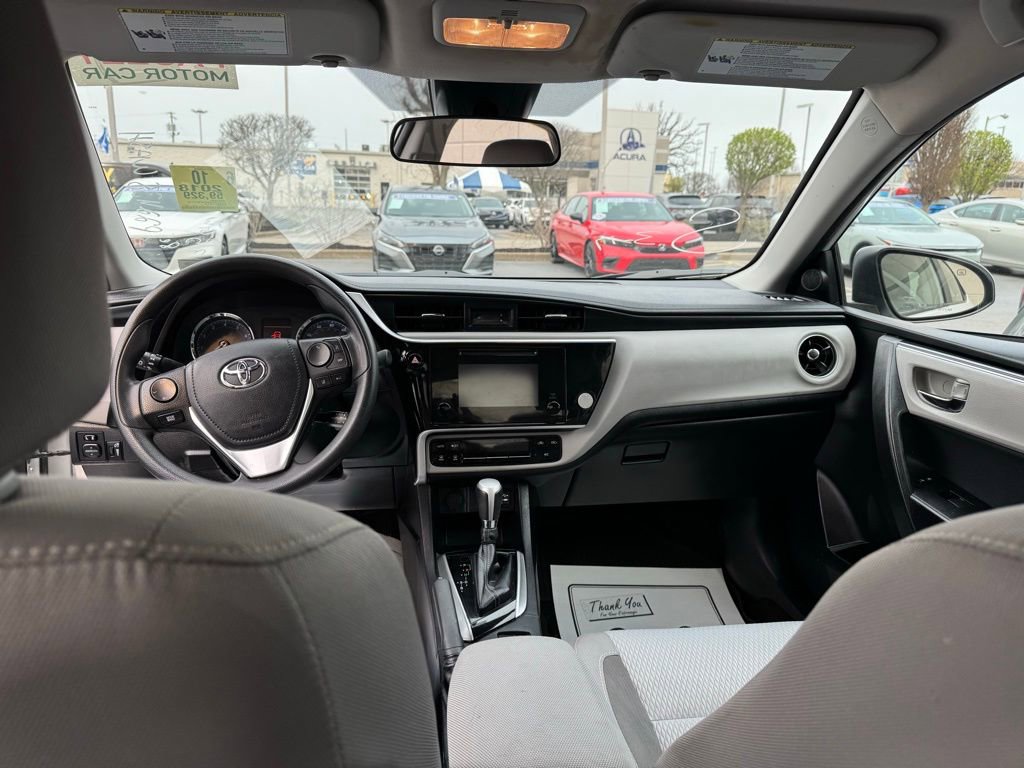 Used 2018 Toyota Corolla LE image 8