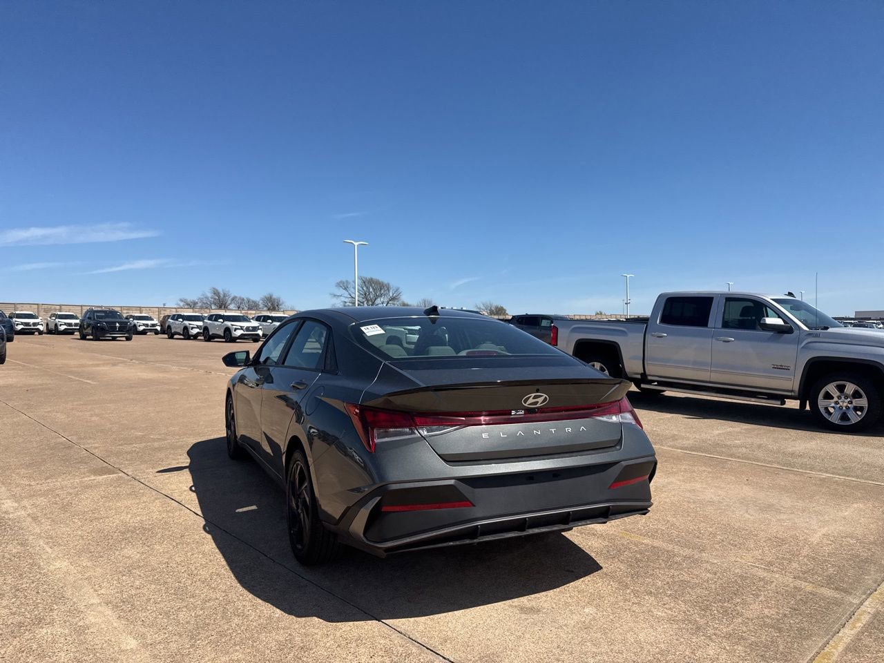 Used 2026 Hyundai Elantra Sport image 18