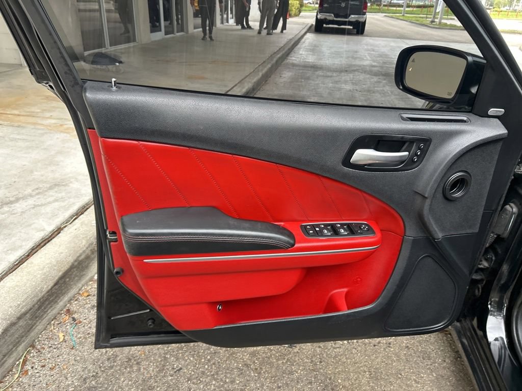 Used 2015 Dodge Charger R/T RWD image 33