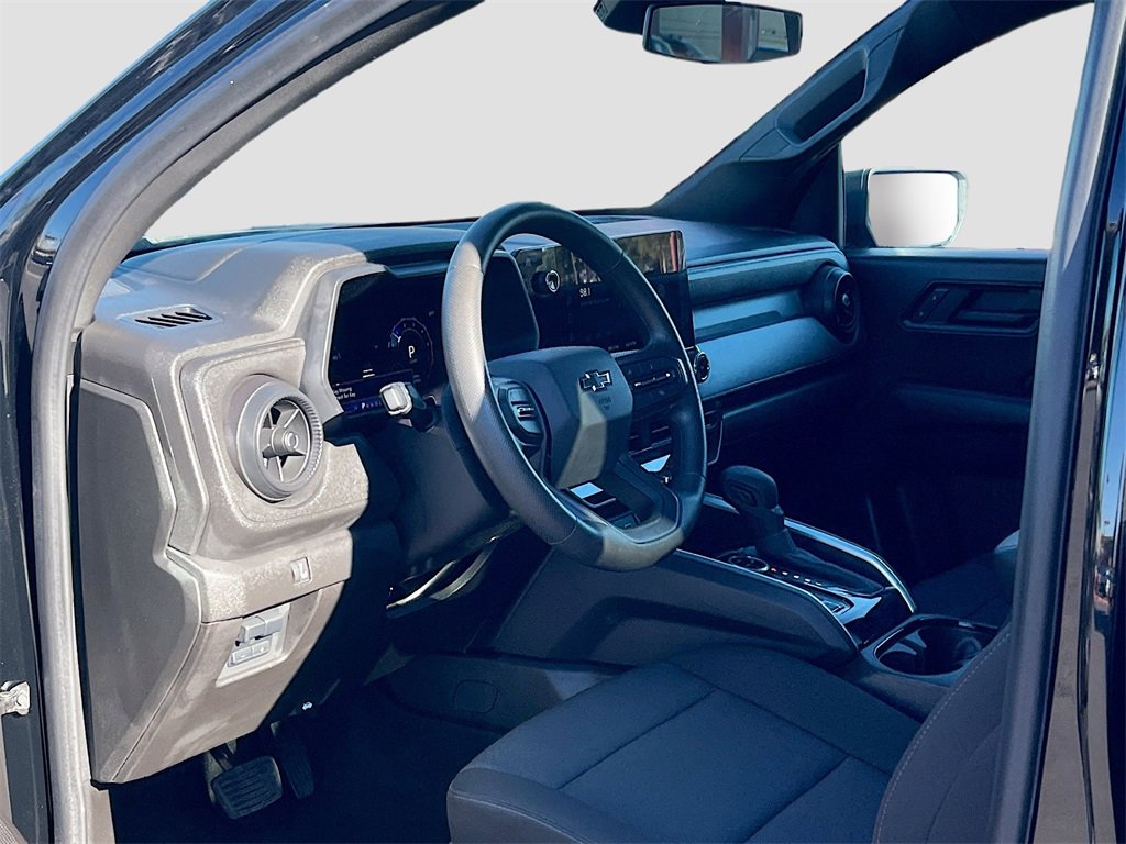 Used 2024 Chevrolet Colorado Trail Boss w/ Advanced Trailering Package image 9