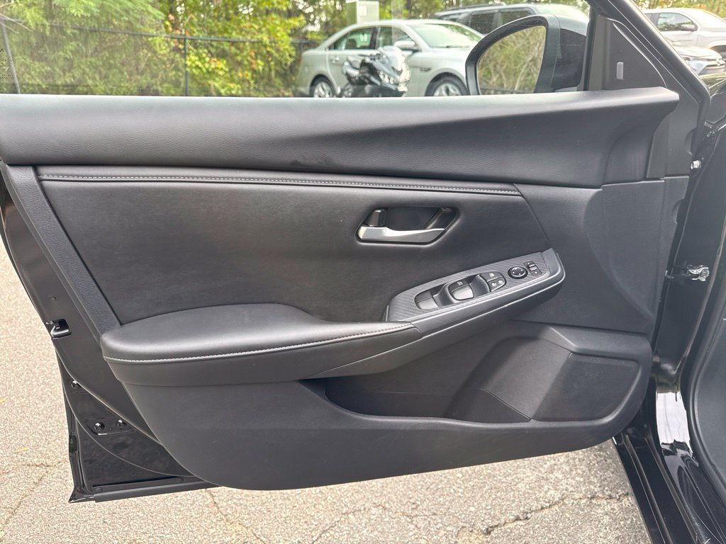 Certified 2025 Nissan Sentra SV FWD image 16