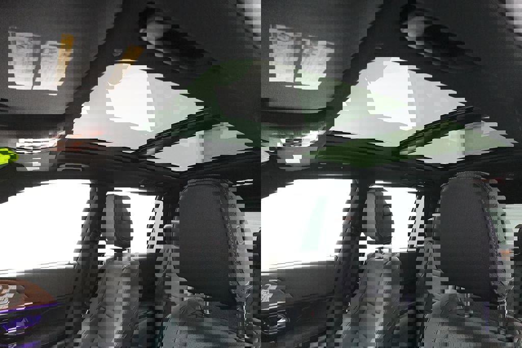 Used 2025 Mercedes-Benz GLS 450 4MATIC image 12