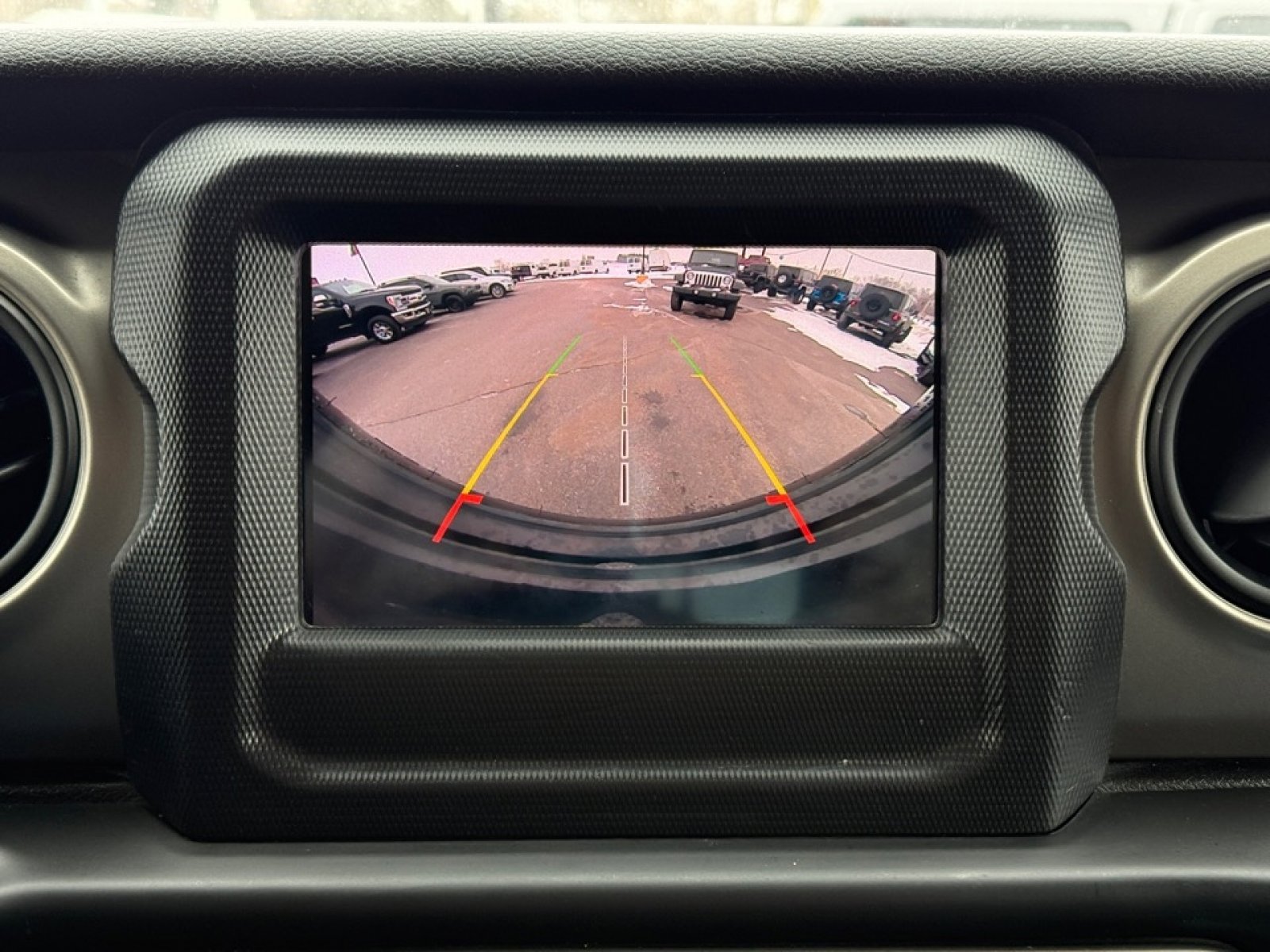 Used 2018 Jeep Wrangler Unlimited Sport S image 26