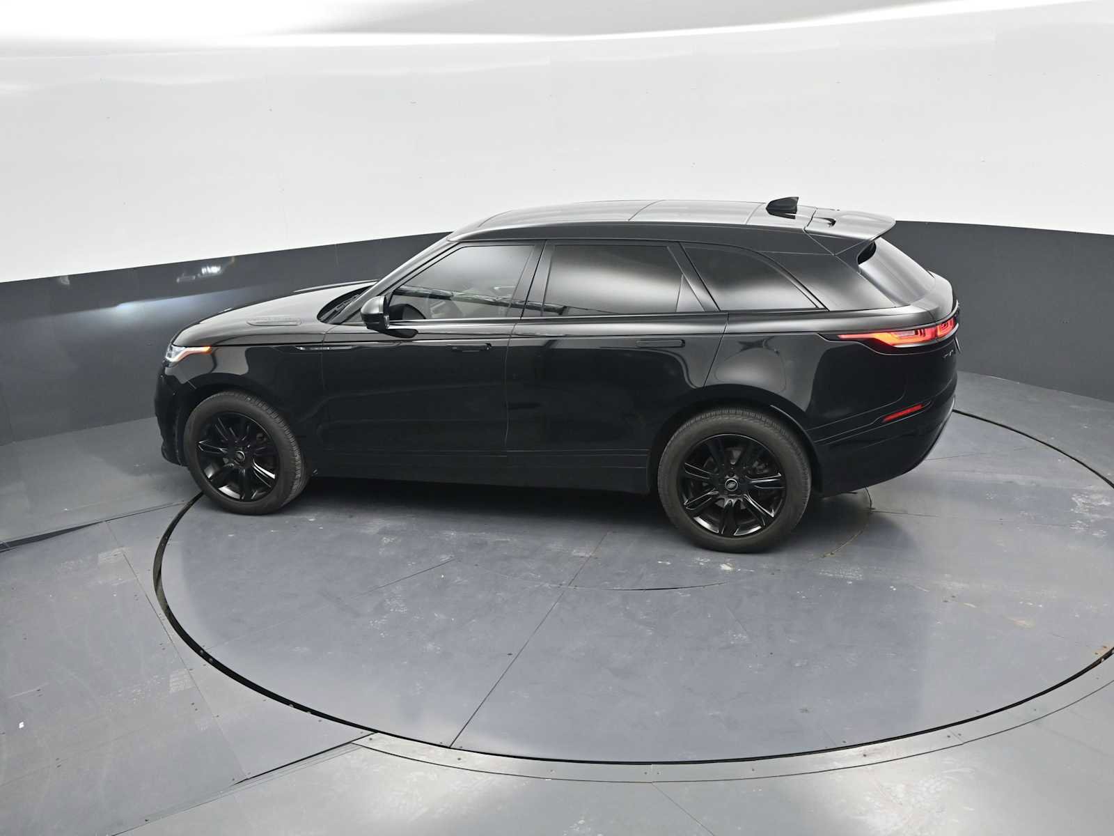 Used 2023 Land Rover Range Rover Velar R-Dynamic S AWD/4WD image 38