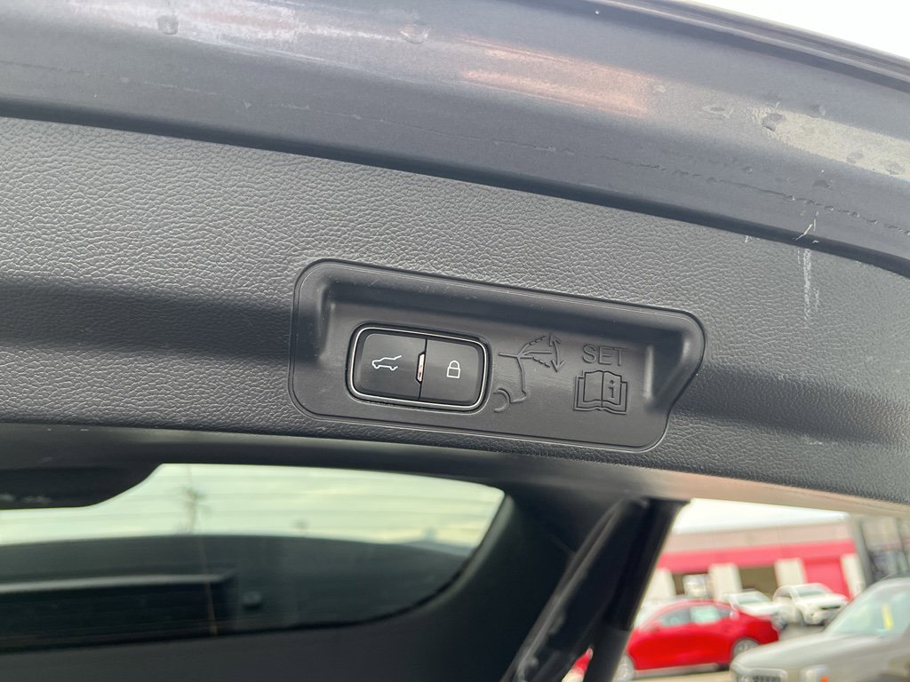 Used 2021 Ford Explorer XLT w/ Class III Trailer Tow Package image 30