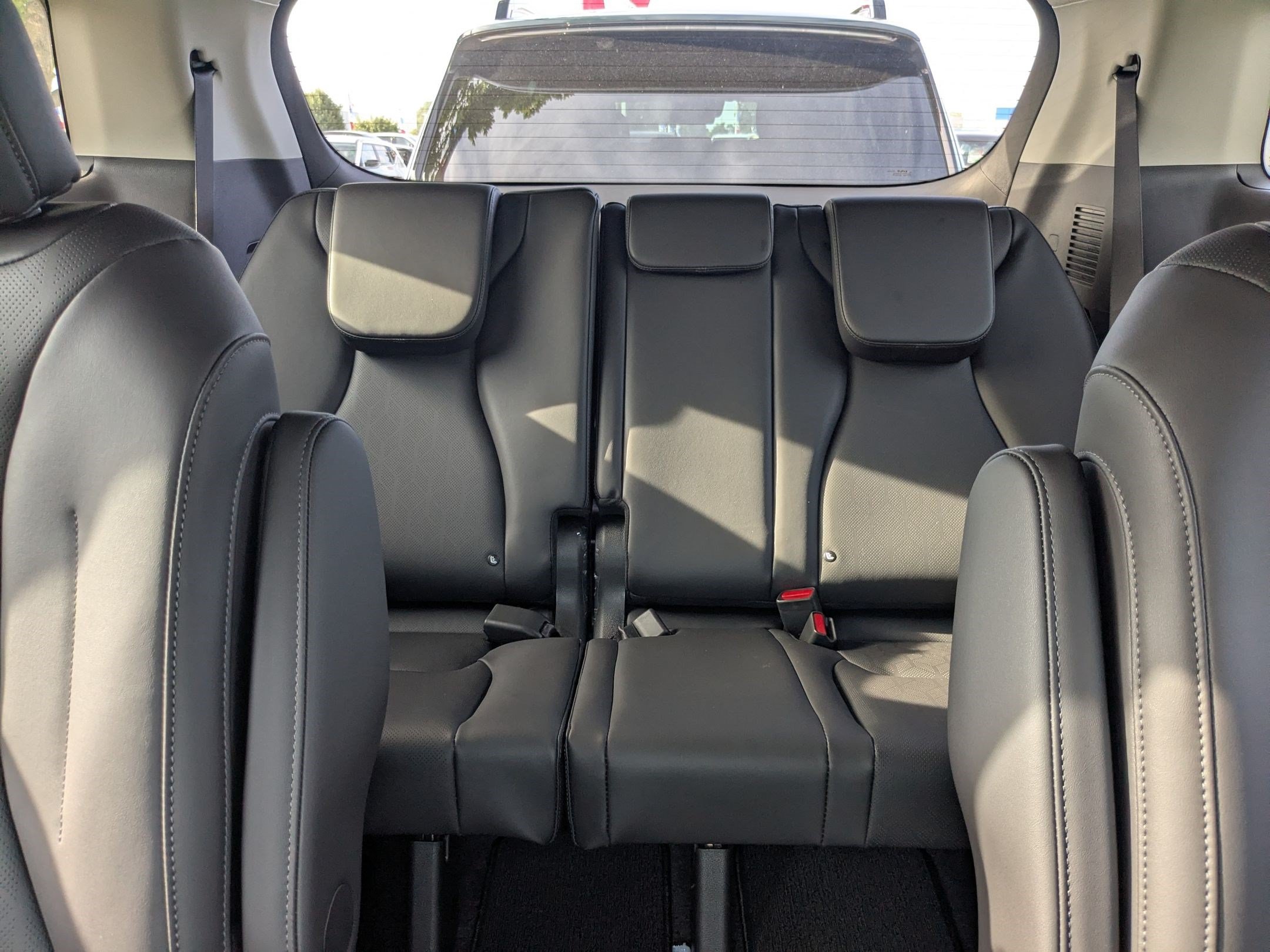 New 2027 Kia Carnival EX w/ Dark Edition Package FWD image 20