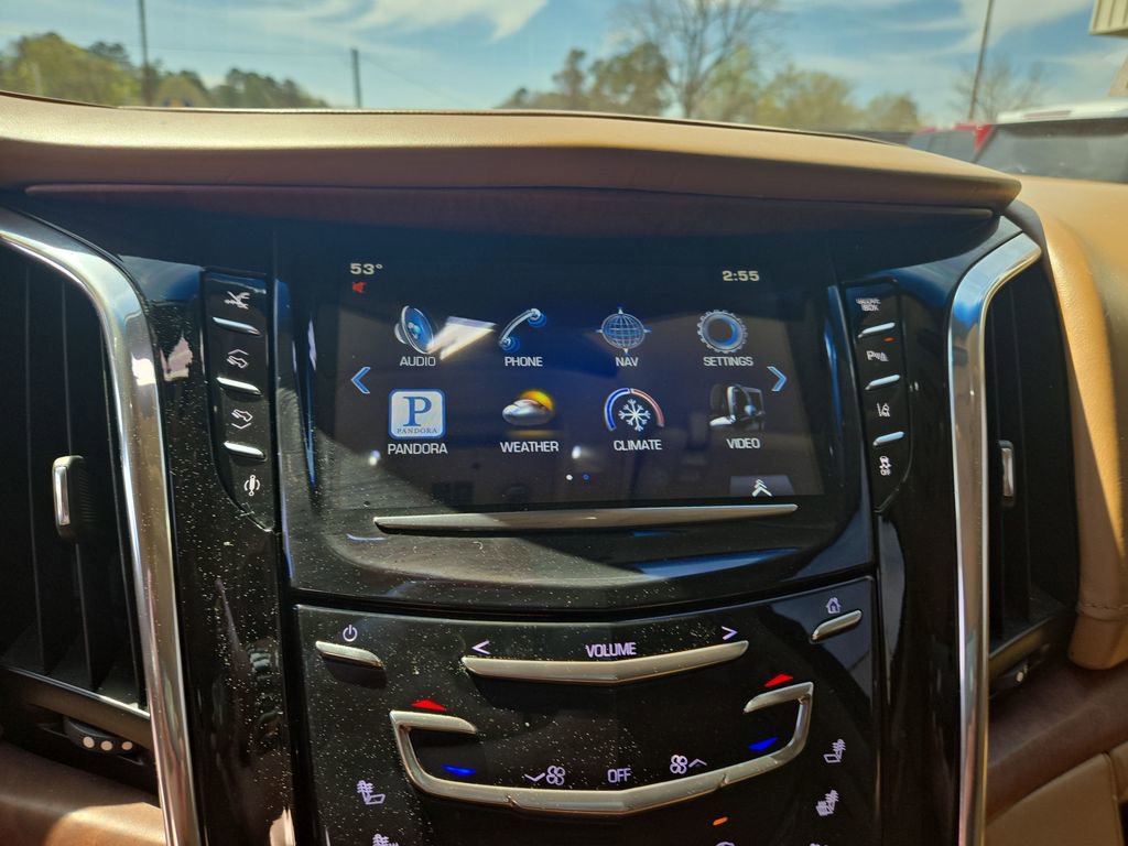 Used 2015 Cadillac Escalade Platinum image 19