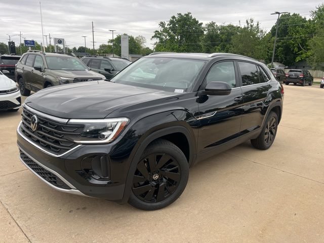 New 2026 Volkswagen Atlas Cross Sport SE AWD/4WD image 3