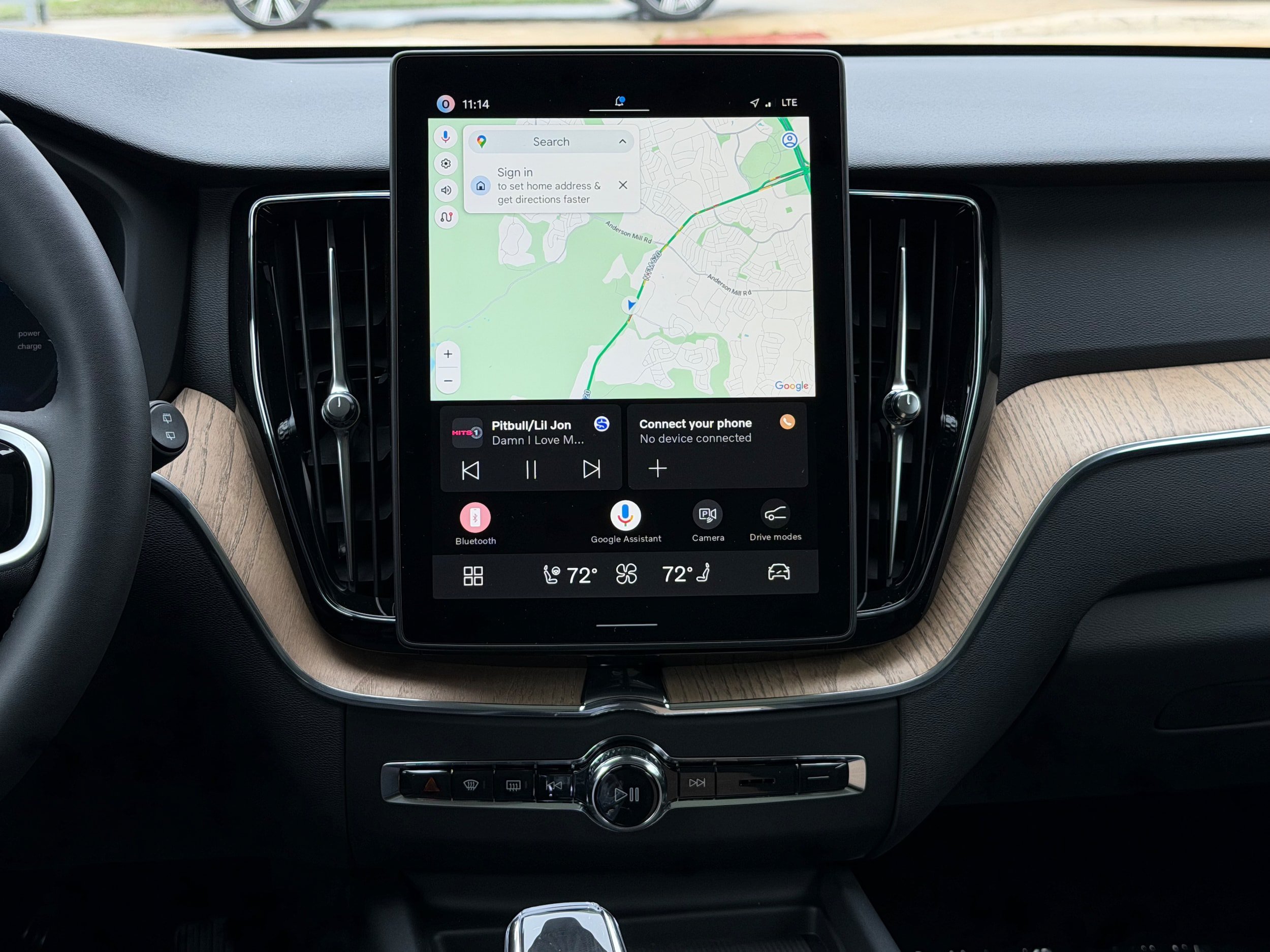 New 2026 Volvo XC60 T8 Plus w/ Protection Package Premier AWD/4WD image 12