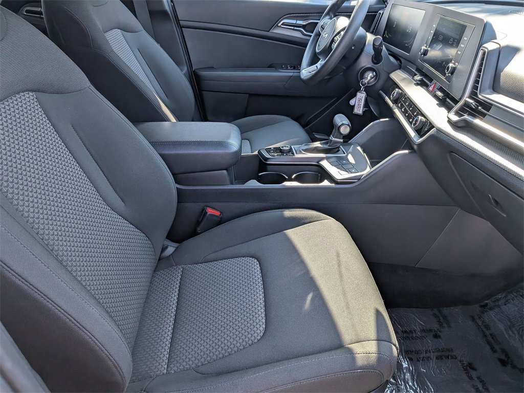 Used 2024 Kia Sportage LX image 34