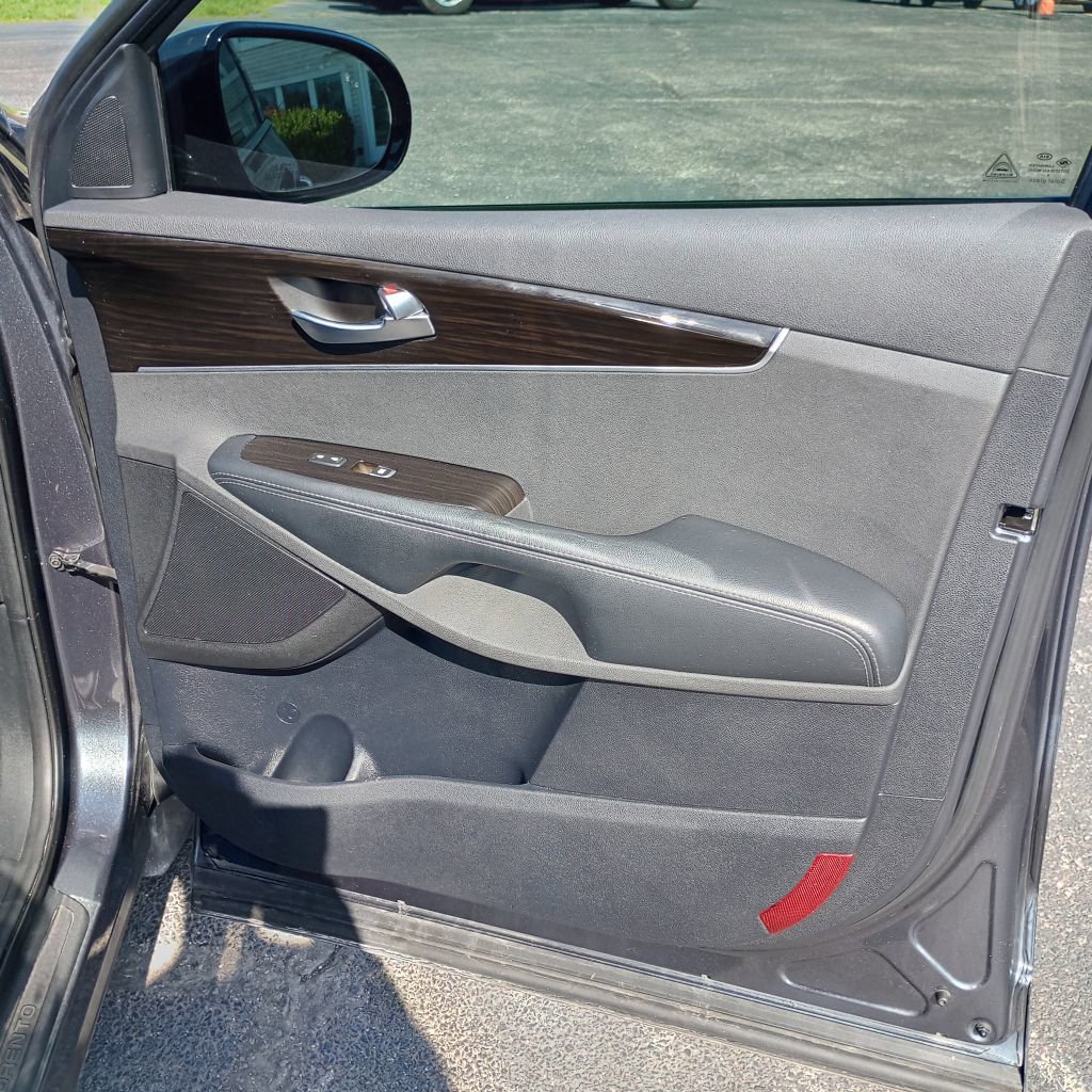 Used 2020 Kia Sorento EX image 24