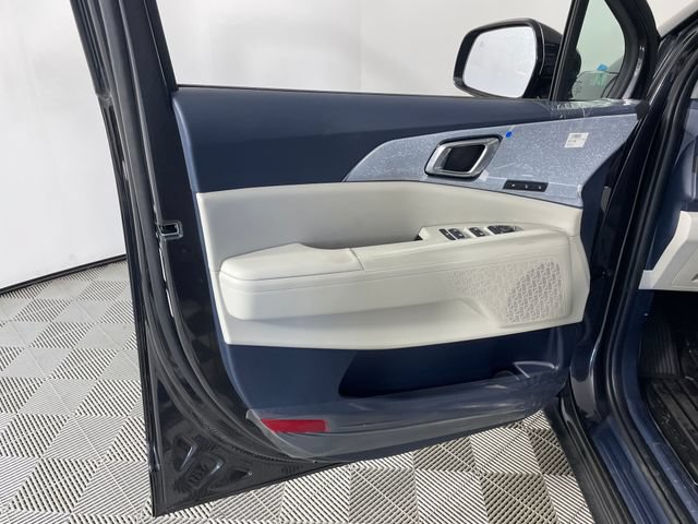 New 2026 Kia Carnival EX FWD image 5