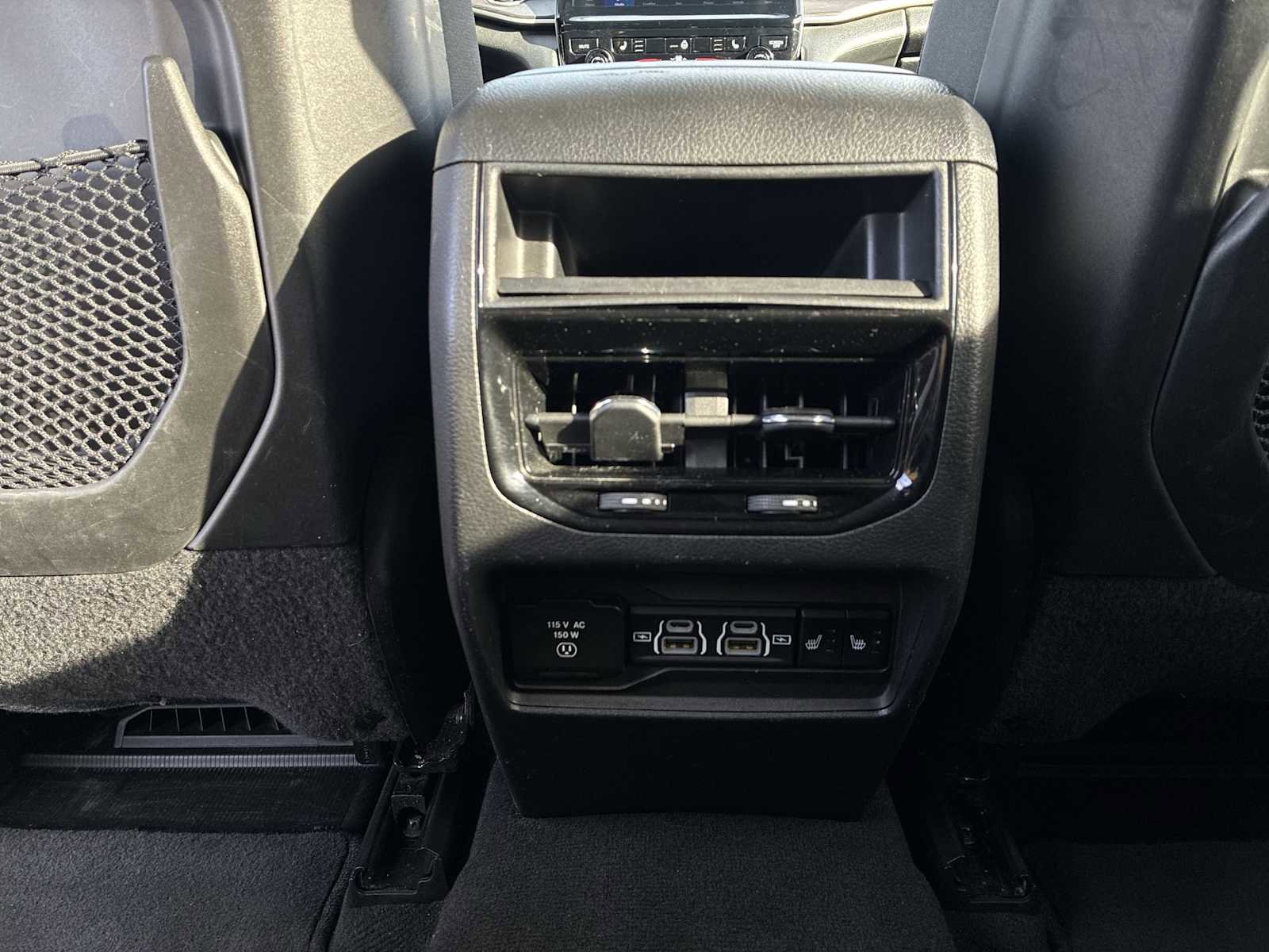 Used 2023 Jeep Grand Cherokee Limited image 22