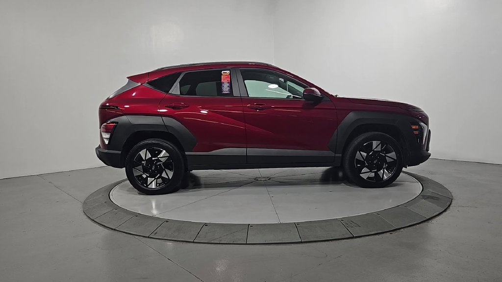 Certified 2025 Hyundai Kona SEL AWD/4WD image 7