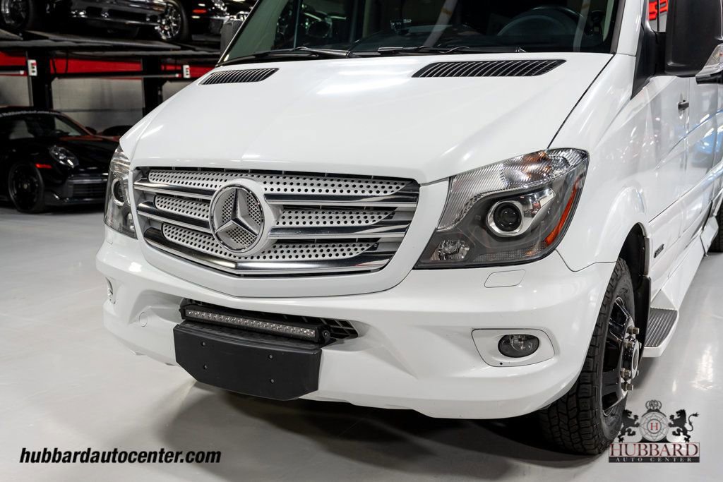 Used 2018 Mercedes-Benz Sprinter 3500 image 10
