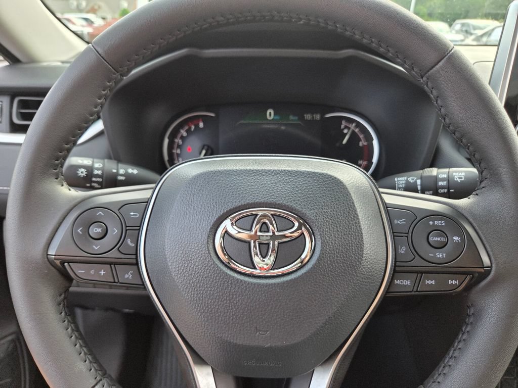 Certified 2025 Toyota RAV4 XLE Premium FWD image 24
